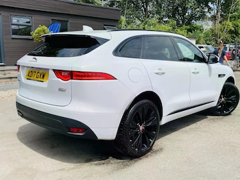 Used Jaguar F-Pace 2017 for sale - 78945151: Photo