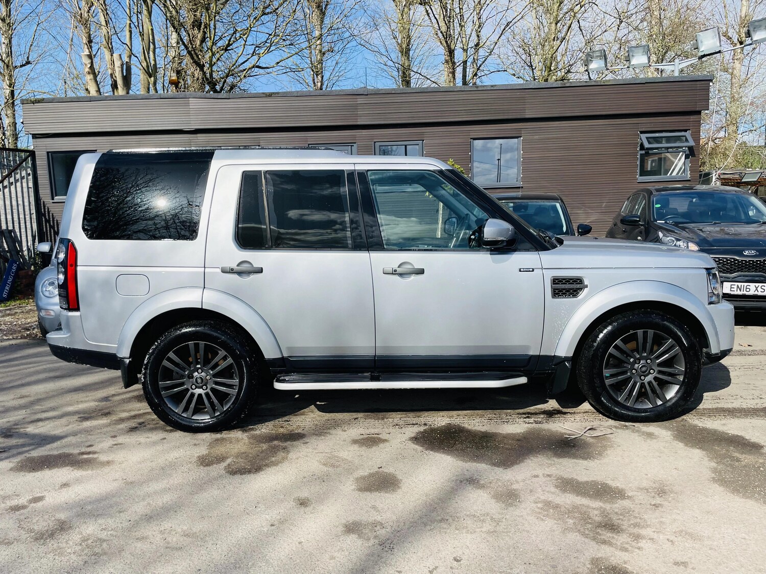 Used Land Rover Discovery 2016 for sale - 77838413: Photo 3