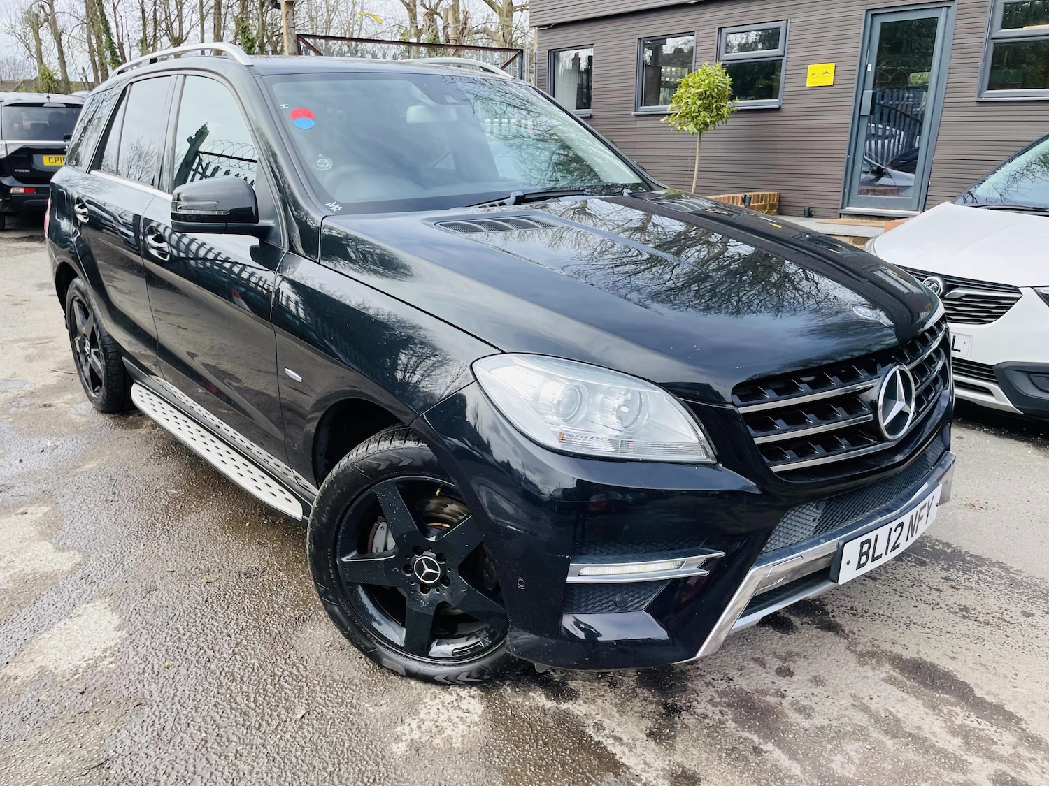 Used Mercedes-Benz M Class 2012 for sale - 77888786: Photo 10