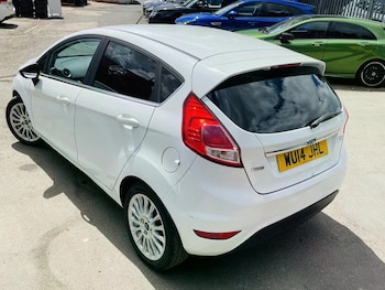 Used Ford Fiesta 2014 for sale - 79073989: Photo