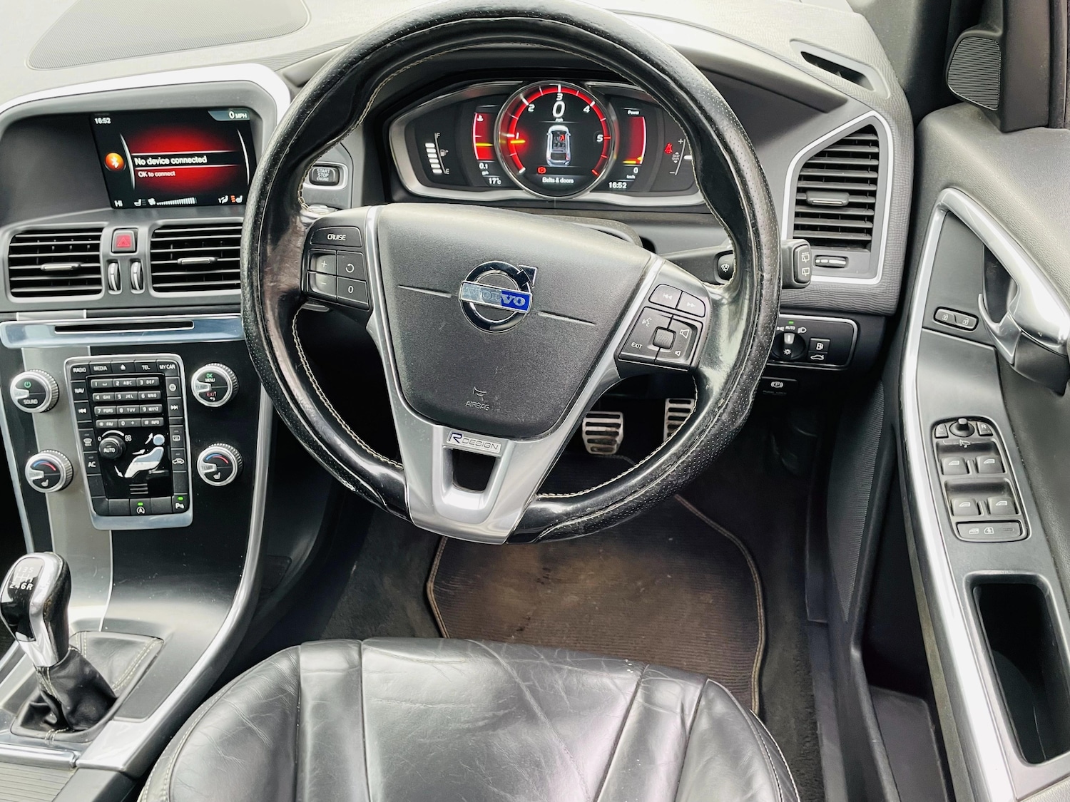 Used Volvo XC60 2014 for sale - 77992837: Photo 11