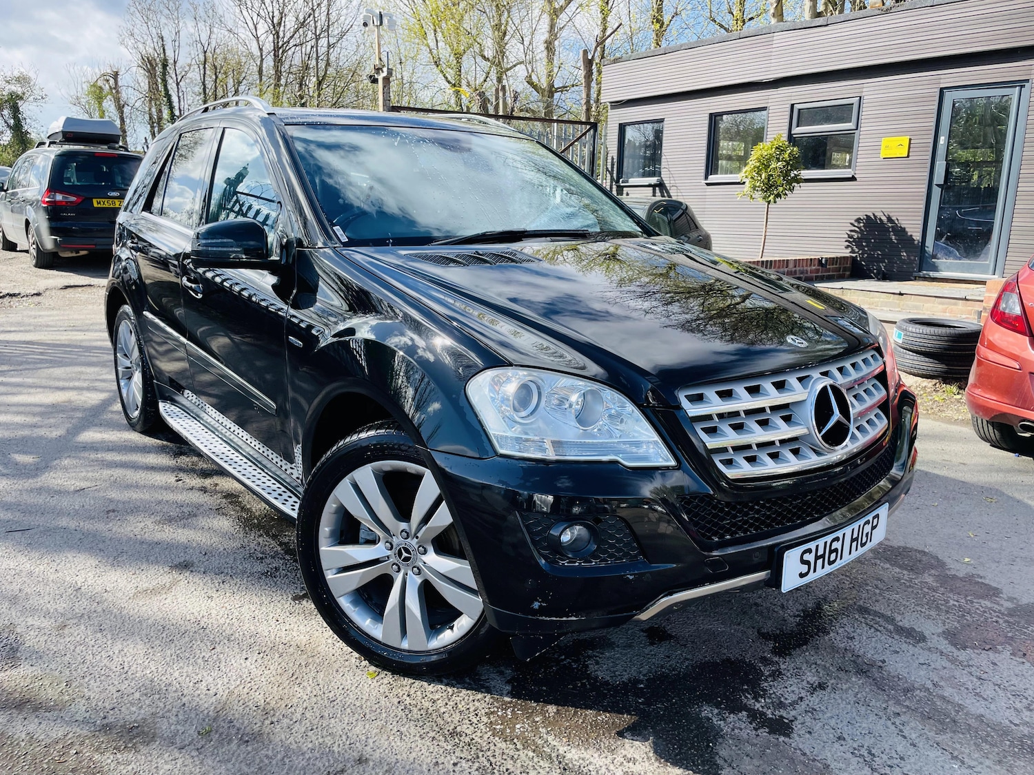 Used Mercedes-Benz M Class 2011 for sale - 78018772: Photo 2