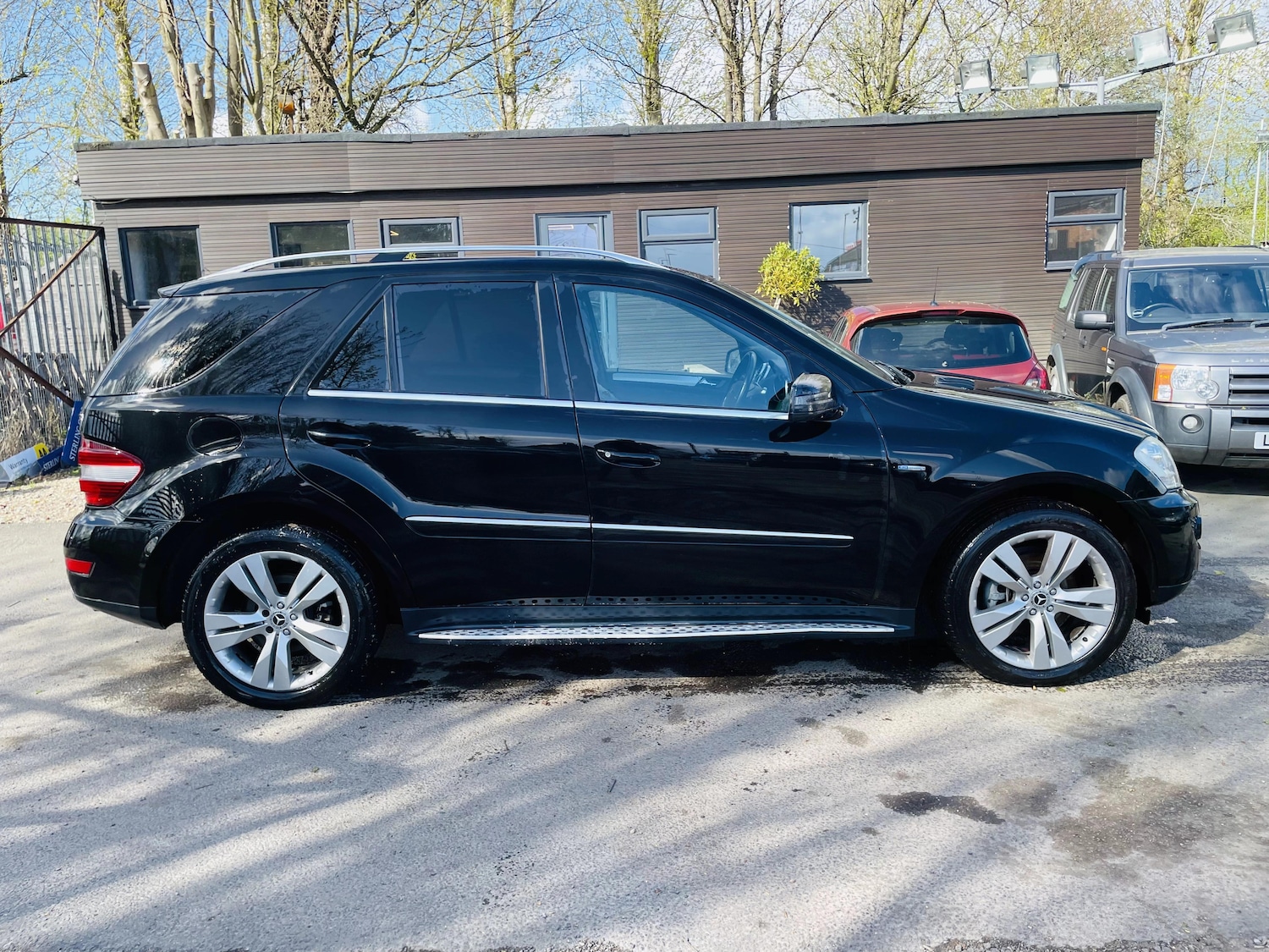 Used Mercedes-Benz M Class 2011 for sale - 78018772: Photo 3