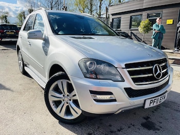 Used Mercedes-Benz M Class 2011 for sale - 78101515: Photo