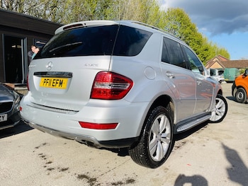 Used Mercedes-Benz M Class 2011 for sale - 78101515: Photo