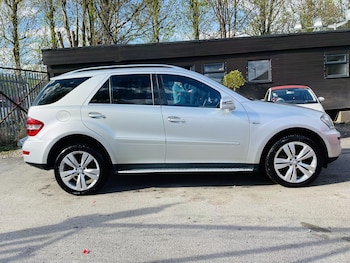 Used Mercedes-Benz M Class 2011 for sale - 78101515: Photo