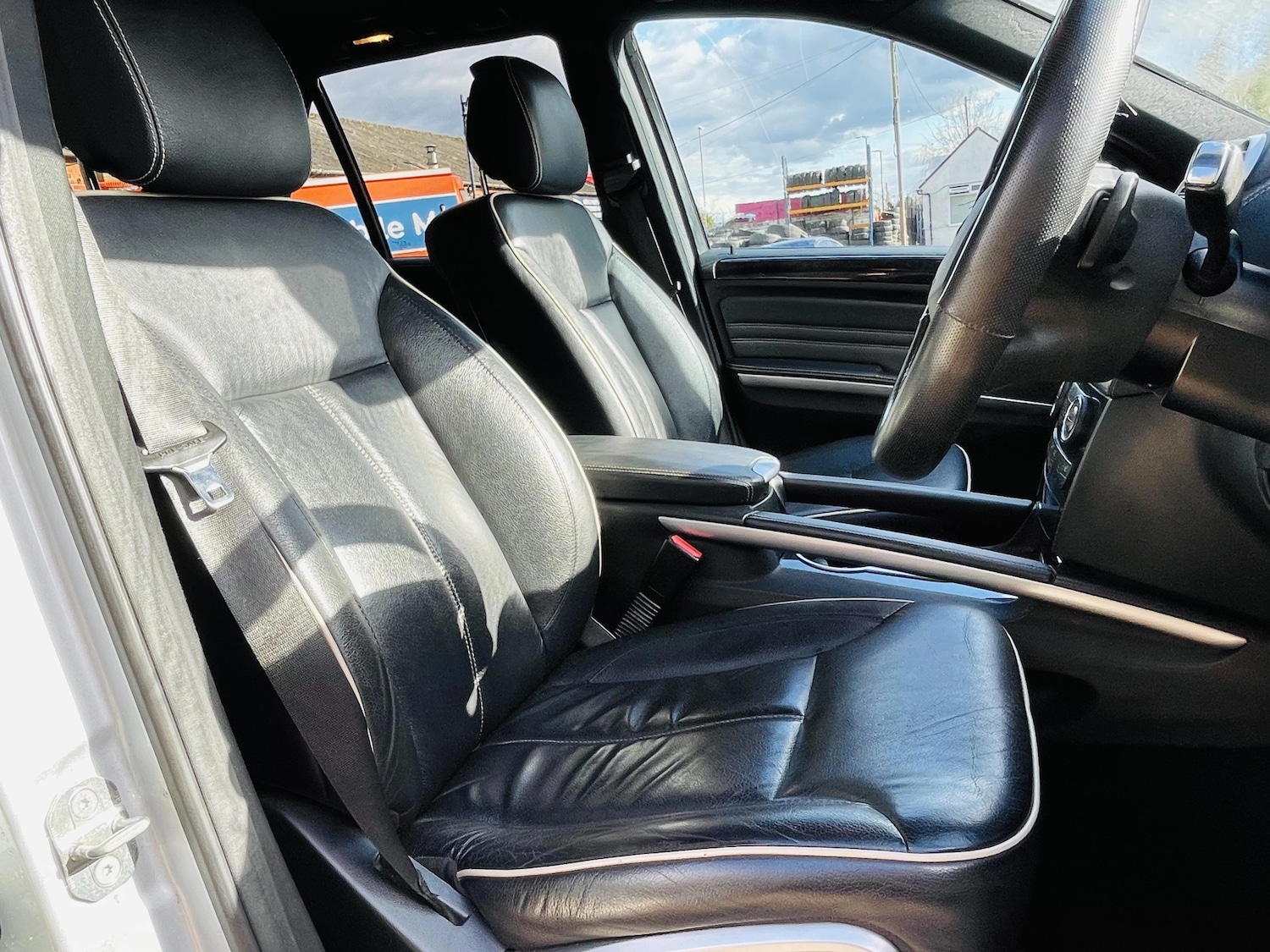 Used Mercedes-Benz M Class 2011 for sale - 78101515: Photo 9