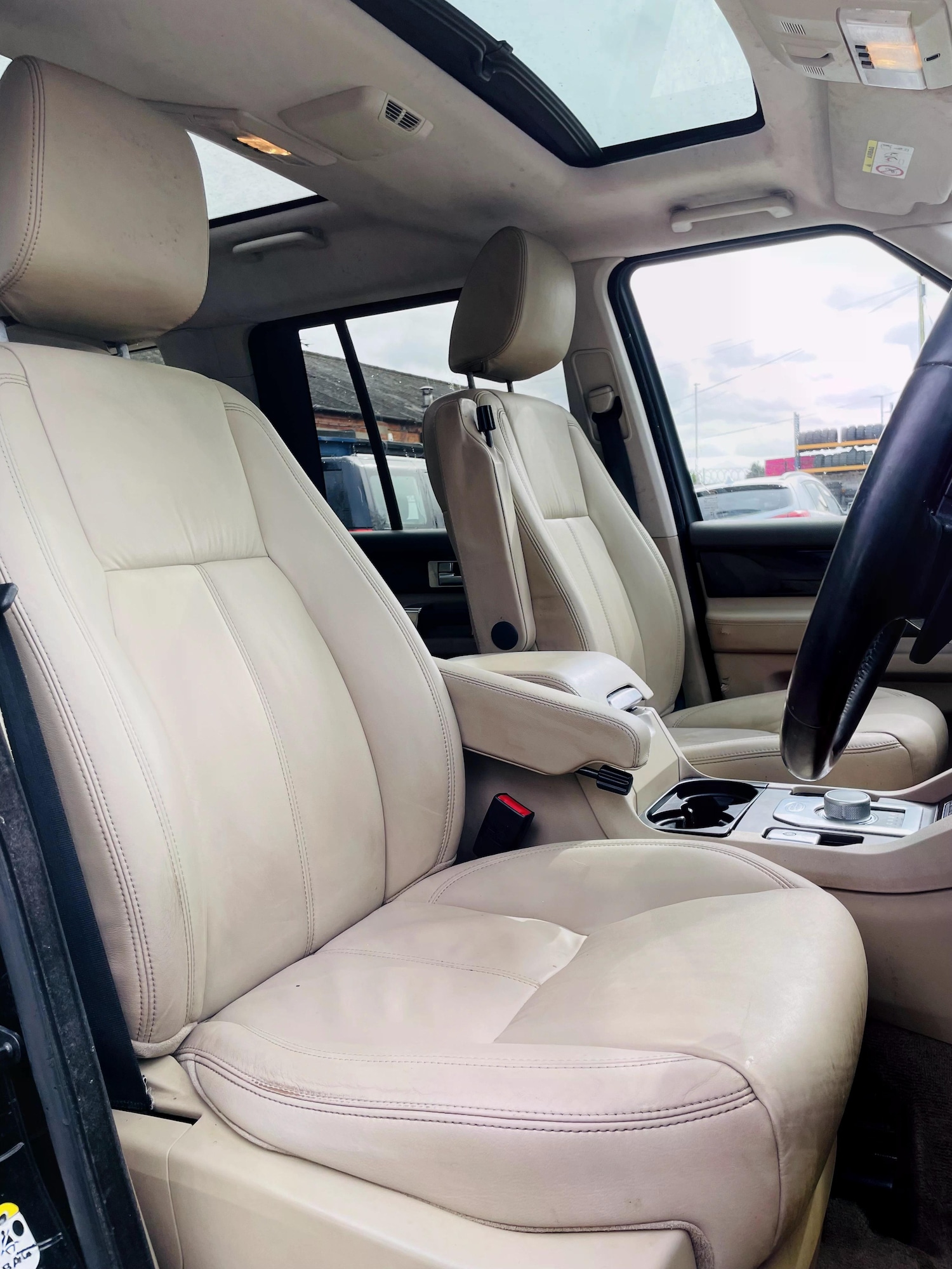 Used Land Rover Discovery 2015 for sale - 77888781: Photo 13