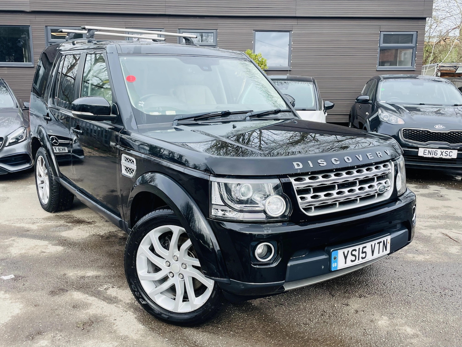 Used Land Rover Discovery 2015 for sale - 77888781: Photo 3