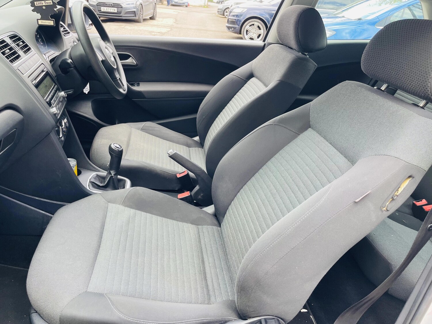 Used Volkswagen Polo for sale - 78101523: Photo 9