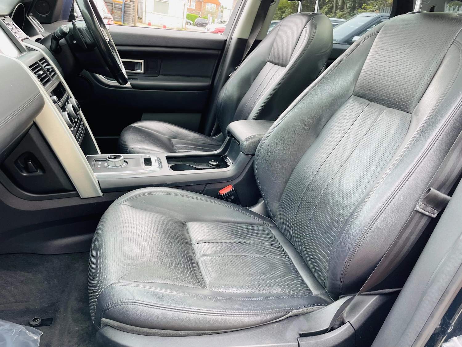 Used Land Rover Discovery Sport 2016 for sale - 78205541: Photo 12