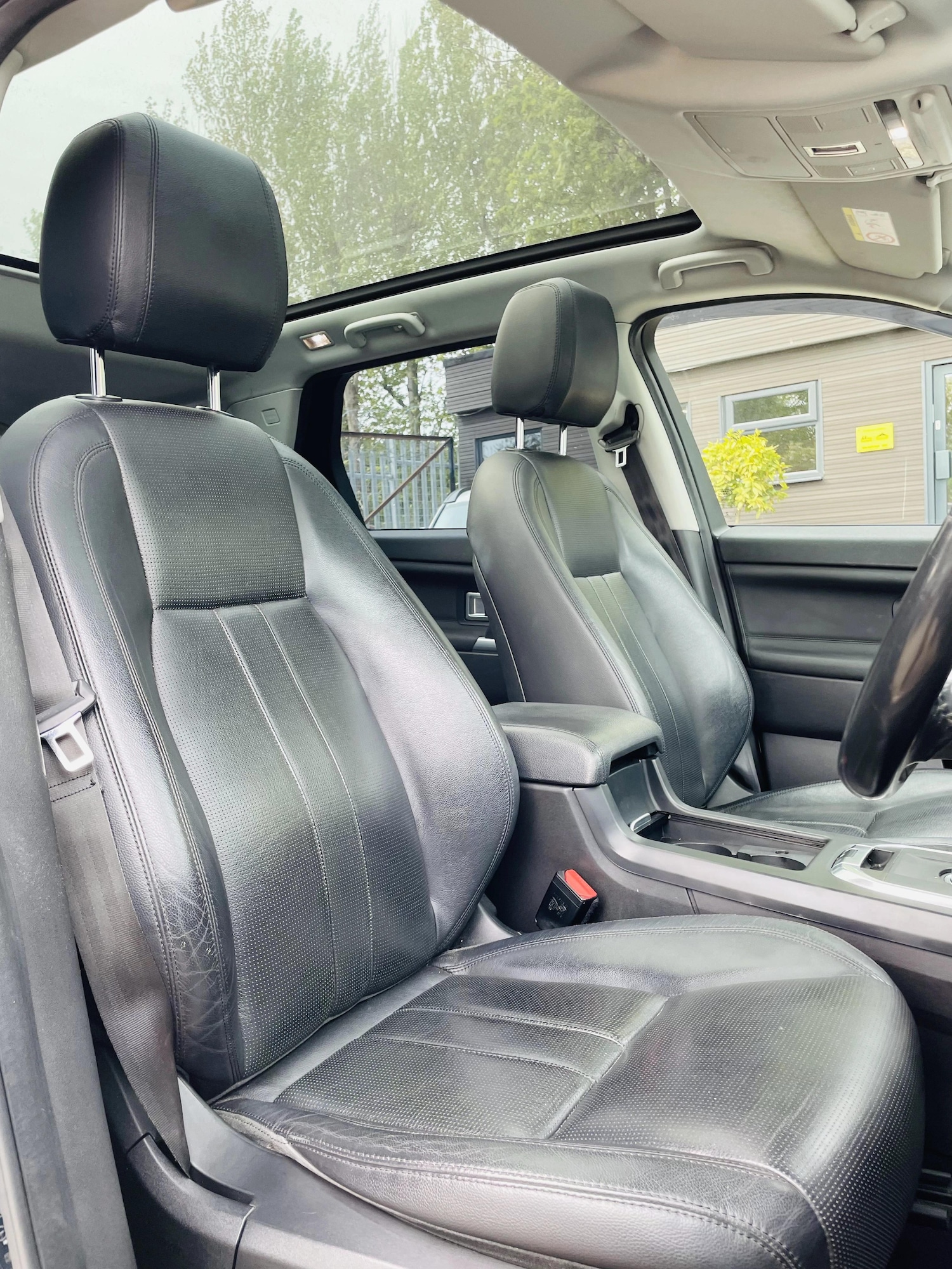 Used Land Rover Discovery Sport 2016 for sale - 78205541: Photo 13