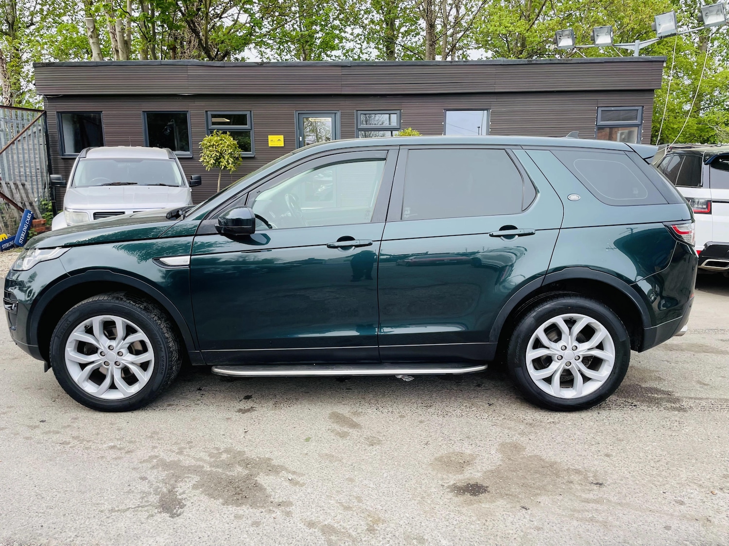 Used Land Rover Discovery Sport 2016 for sale - 78205541: Photo 2