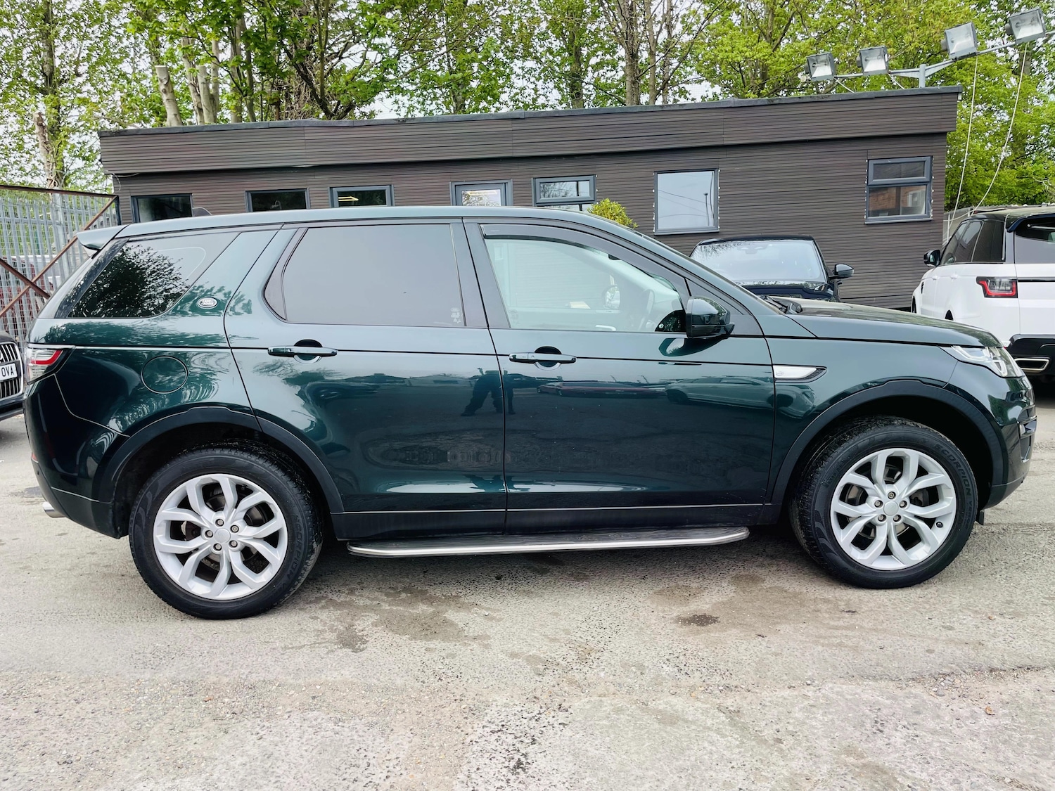 Used Land Rover Discovery Sport 2016 for sale - 78205541: Photo 5