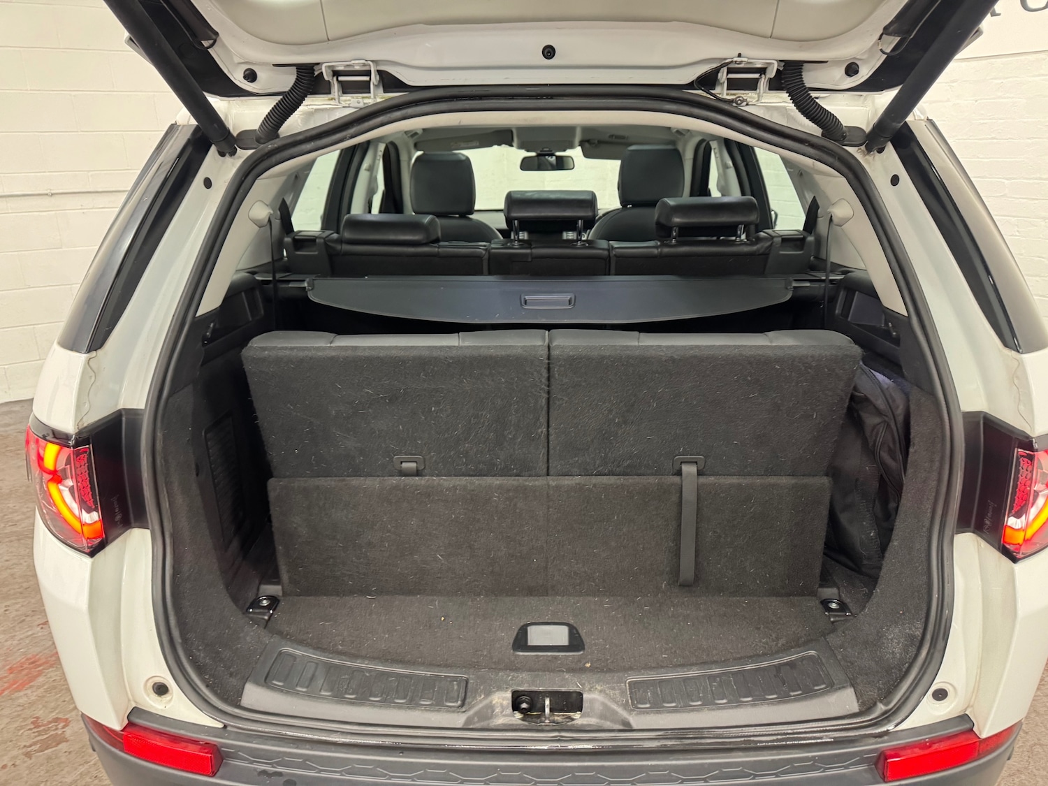 Used Land Rover Discovery Sport 2017 for sale - 77136747: Photo 10