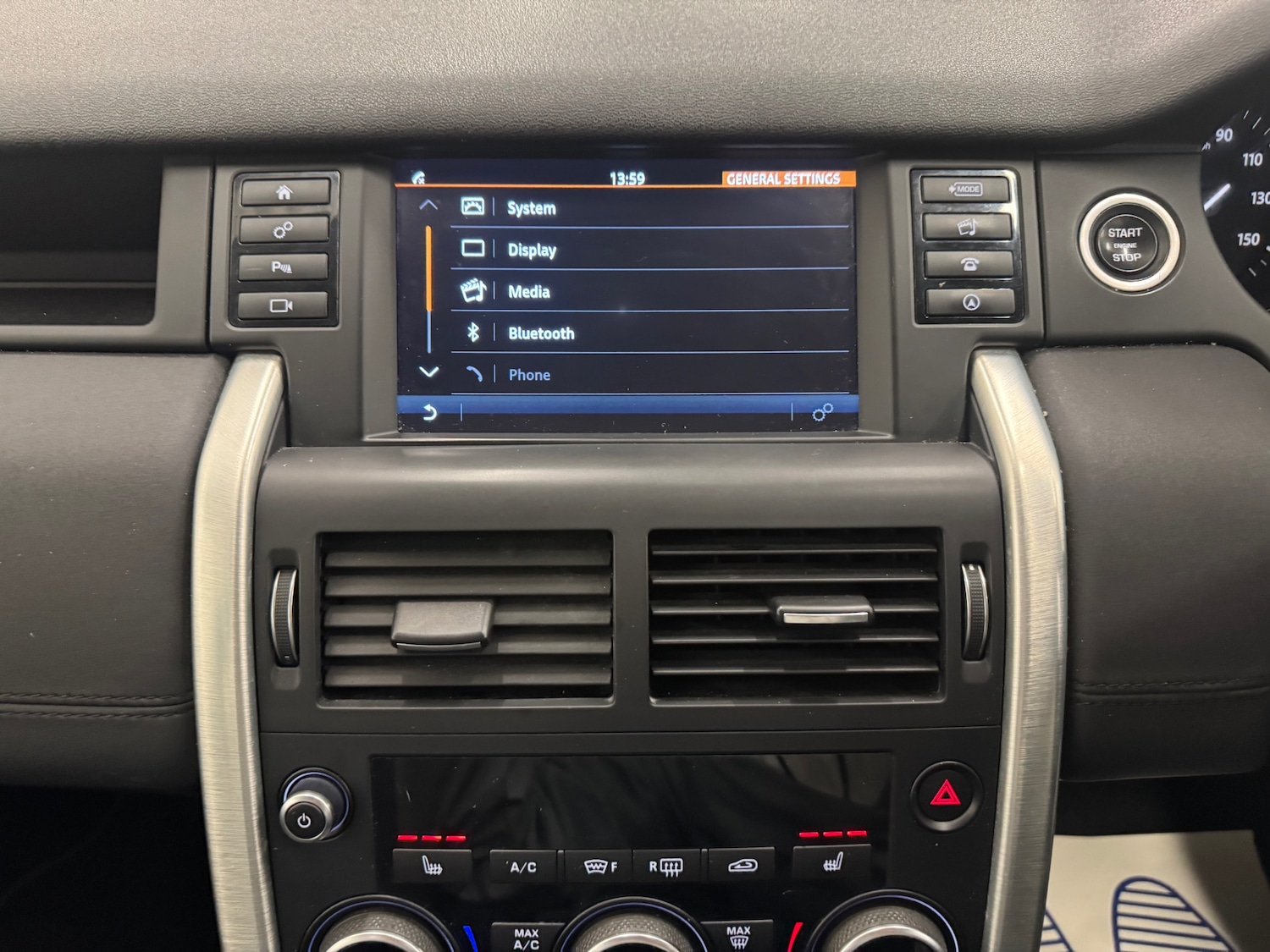 Used Land Rover Discovery Sport 2017 for sale - 77136747: Photo 24