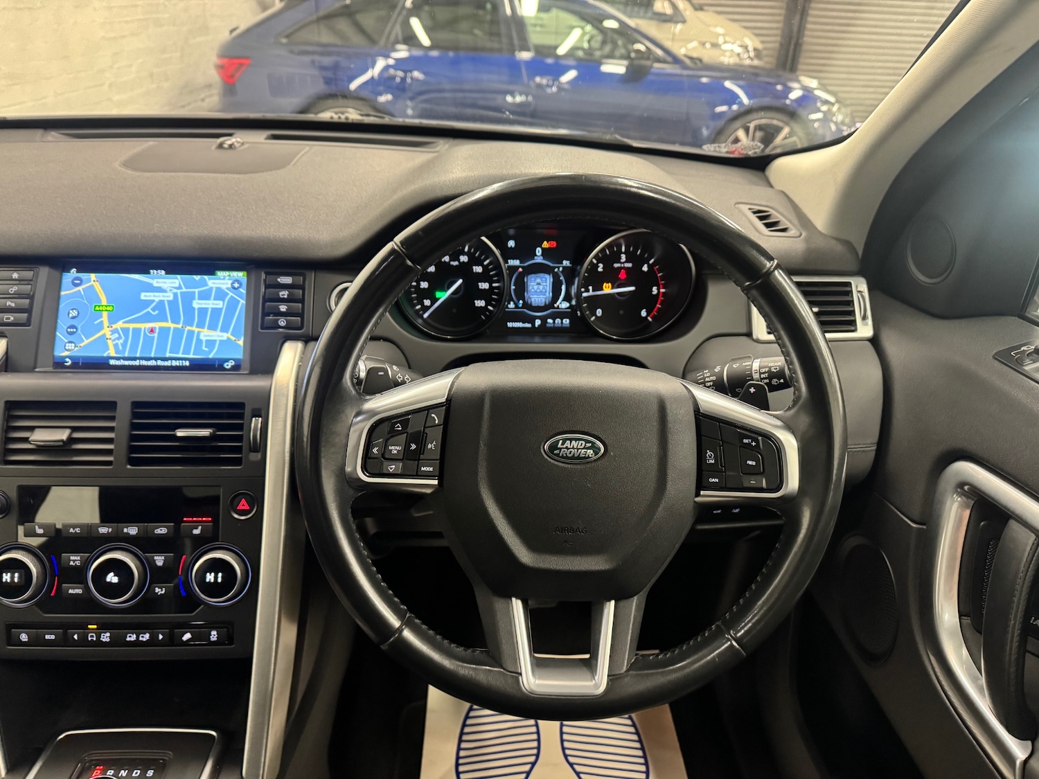 Used Land Rover Discovery Sport 2017 for sale - 77136747: Photo 27