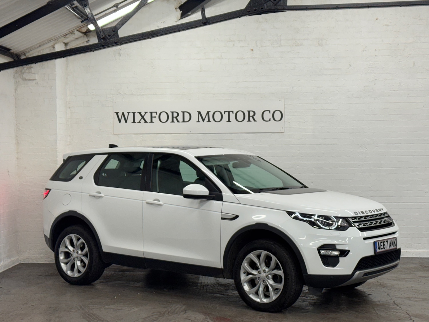 Used Land Rover Discovery Sport 2017 for sale - 77136747: Photo 4