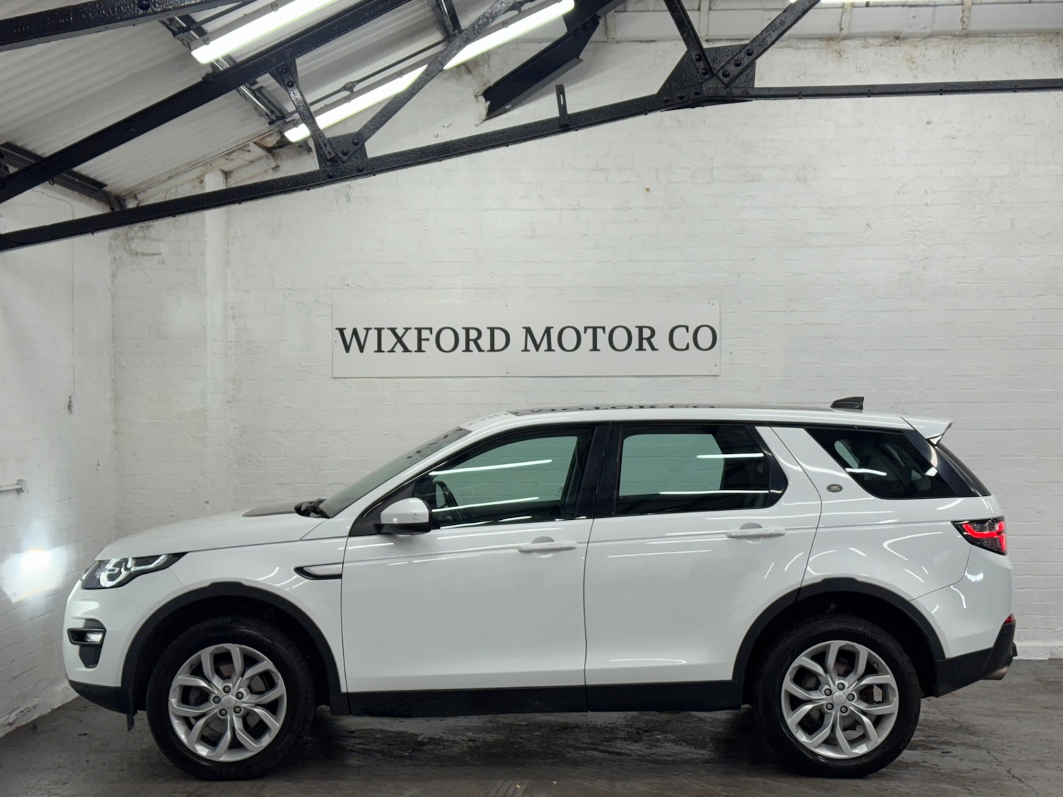 Used Land Rover Discovery Sport 2017 for sale - 77136747: Photo 48