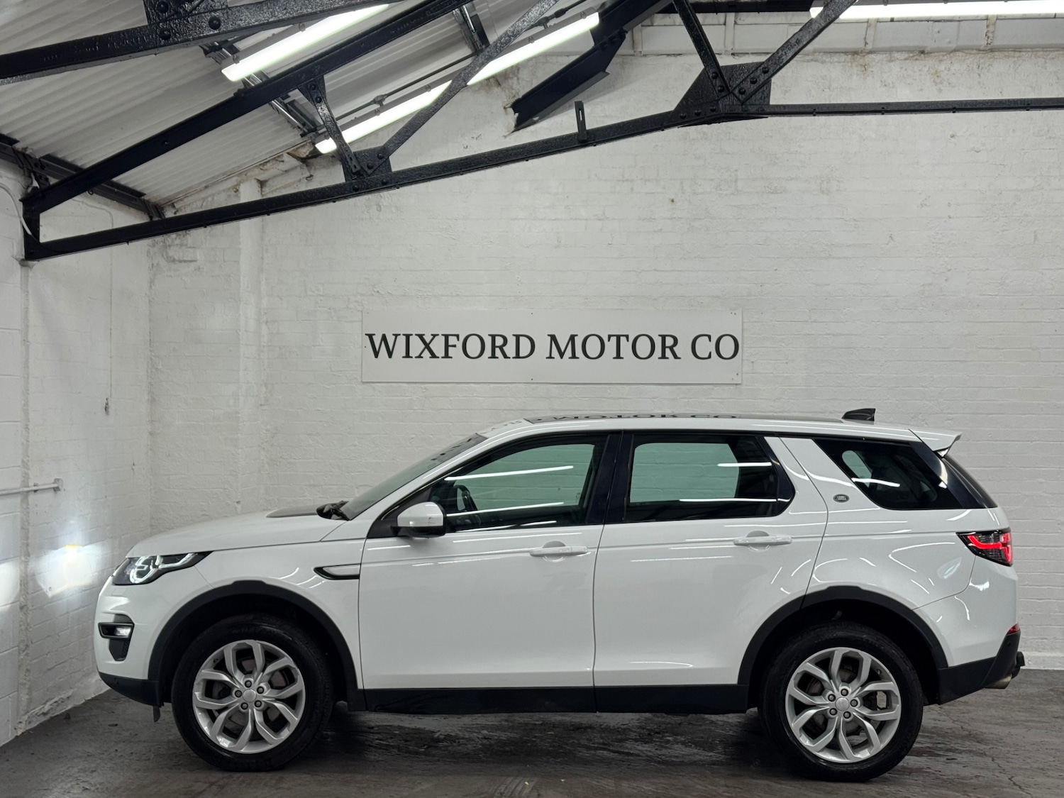 Used Land Rover Discovery Sport 2017 for sale - 77136747: Photo 49