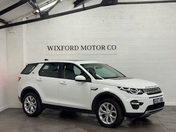 Used Land Rover Discovery Sport 2017 for sale - 77136747: Photo