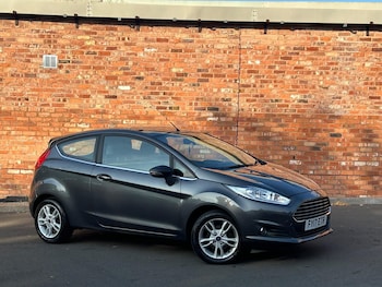 2017 (17) - 1.25 82 Zetec 3dr