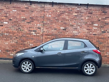 Used Mazda Mazda2 2013 for sale - 77167888: Photo