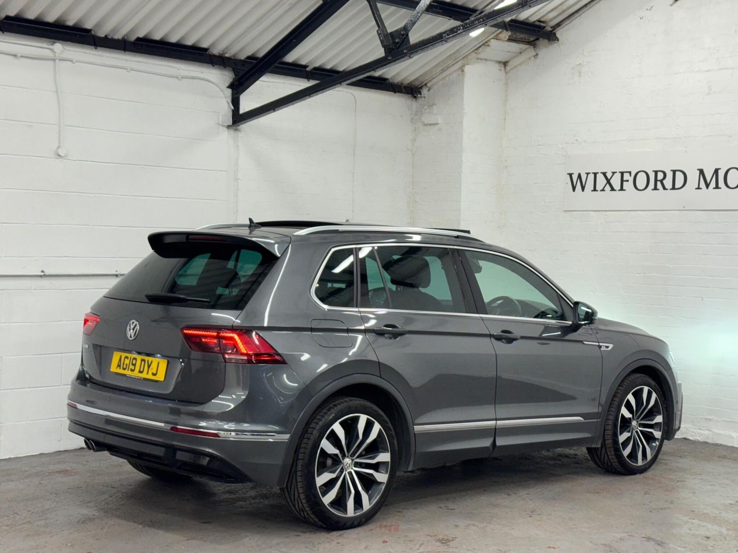 Used Volkswagen Tiguan 2019 for sale - 76996748: Photo 5