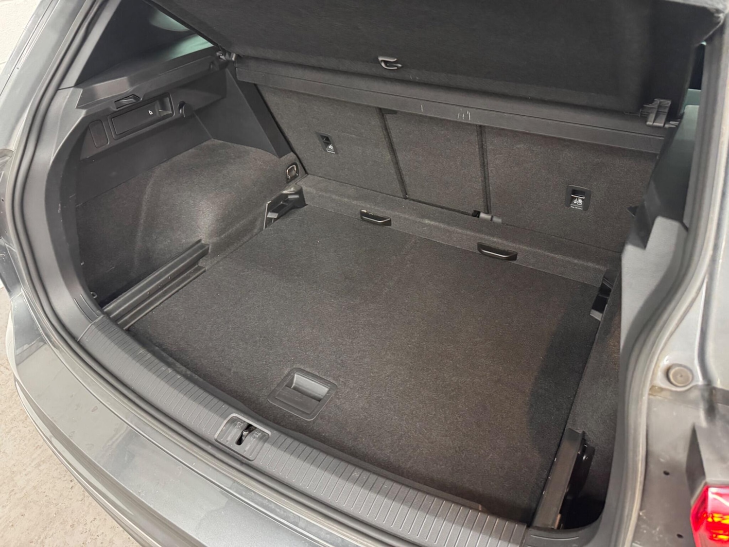 Used Volkswagen Tiguan 2019 for sale - 76996748: Photo 9