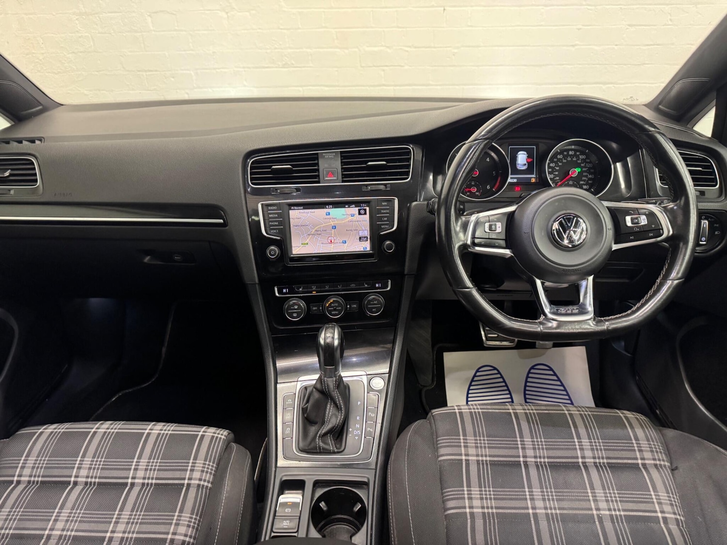 Used Volkswagen Golf 2015 for sale - 76936124: Photo 10