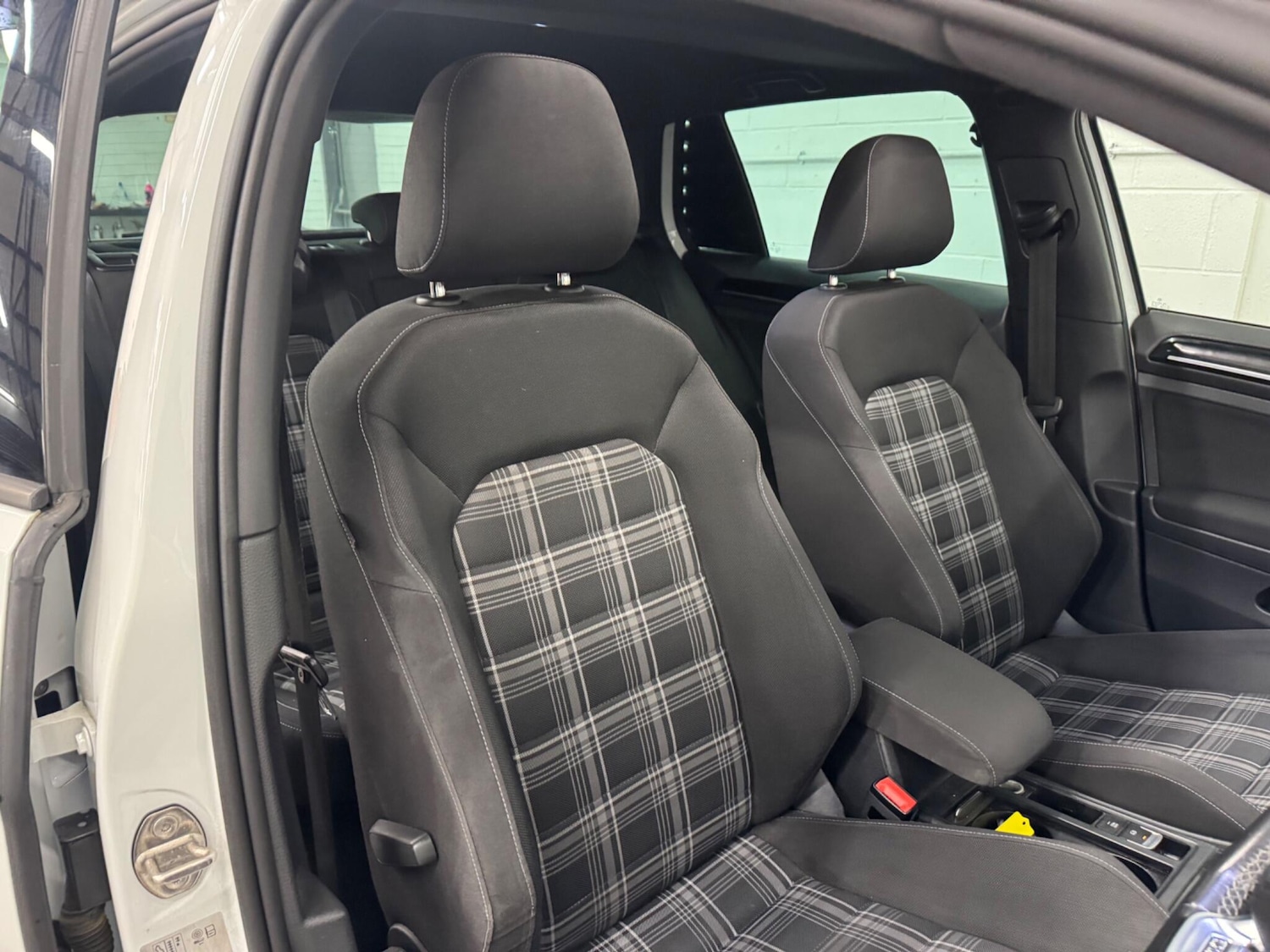 Used Volkswagen Golf 2015 for sale - 76936124: Photo 12