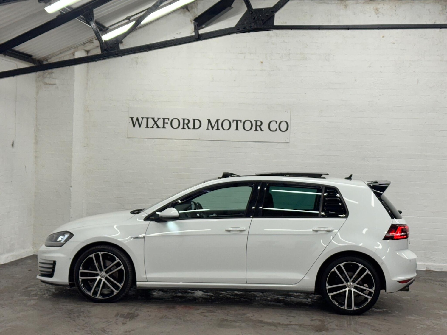 Used Volkswagen Golf 2015 for sale - 76936124: Photo 3