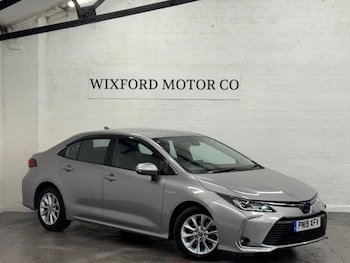 2019 (19) - 1.8 VVT-i Hybrid Icon Tech 4dr CVT