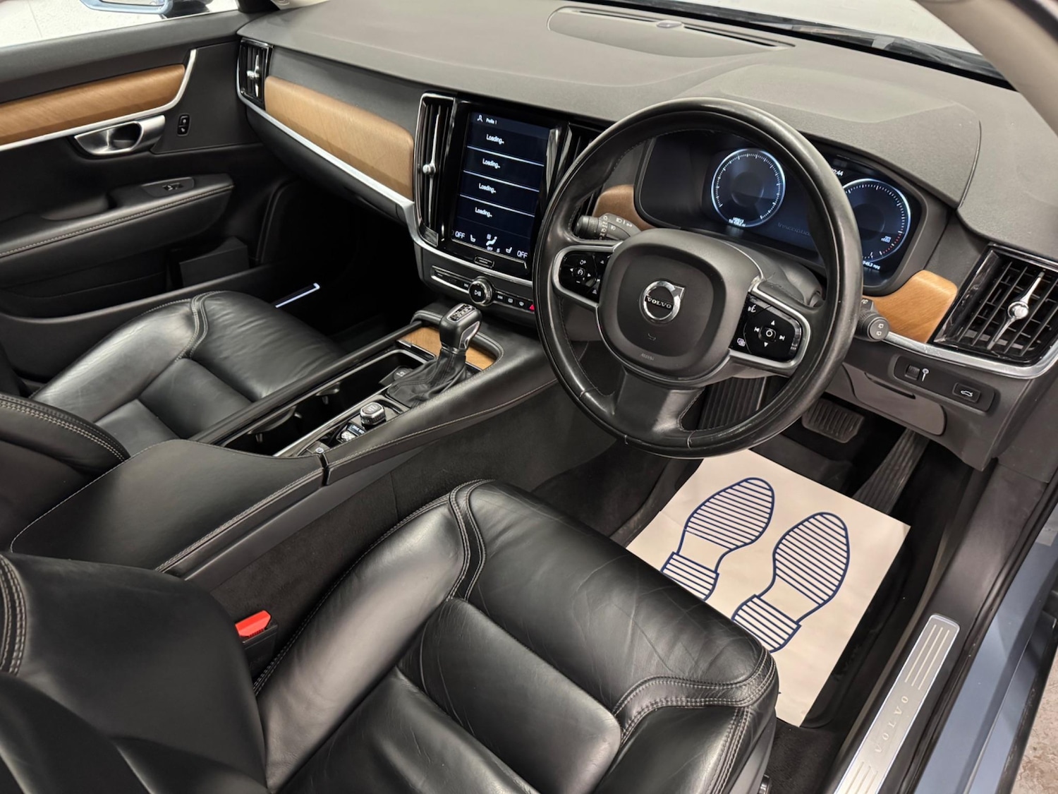 Used Volvo V90 2017 for sale - 76276003: Photo 10