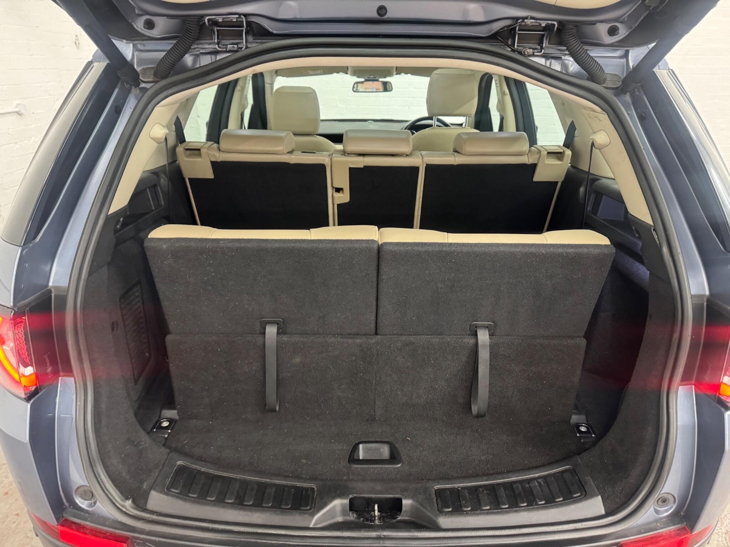 Used Land Rover Discovery Sport 2017 for sale - 76608104: Photo 10