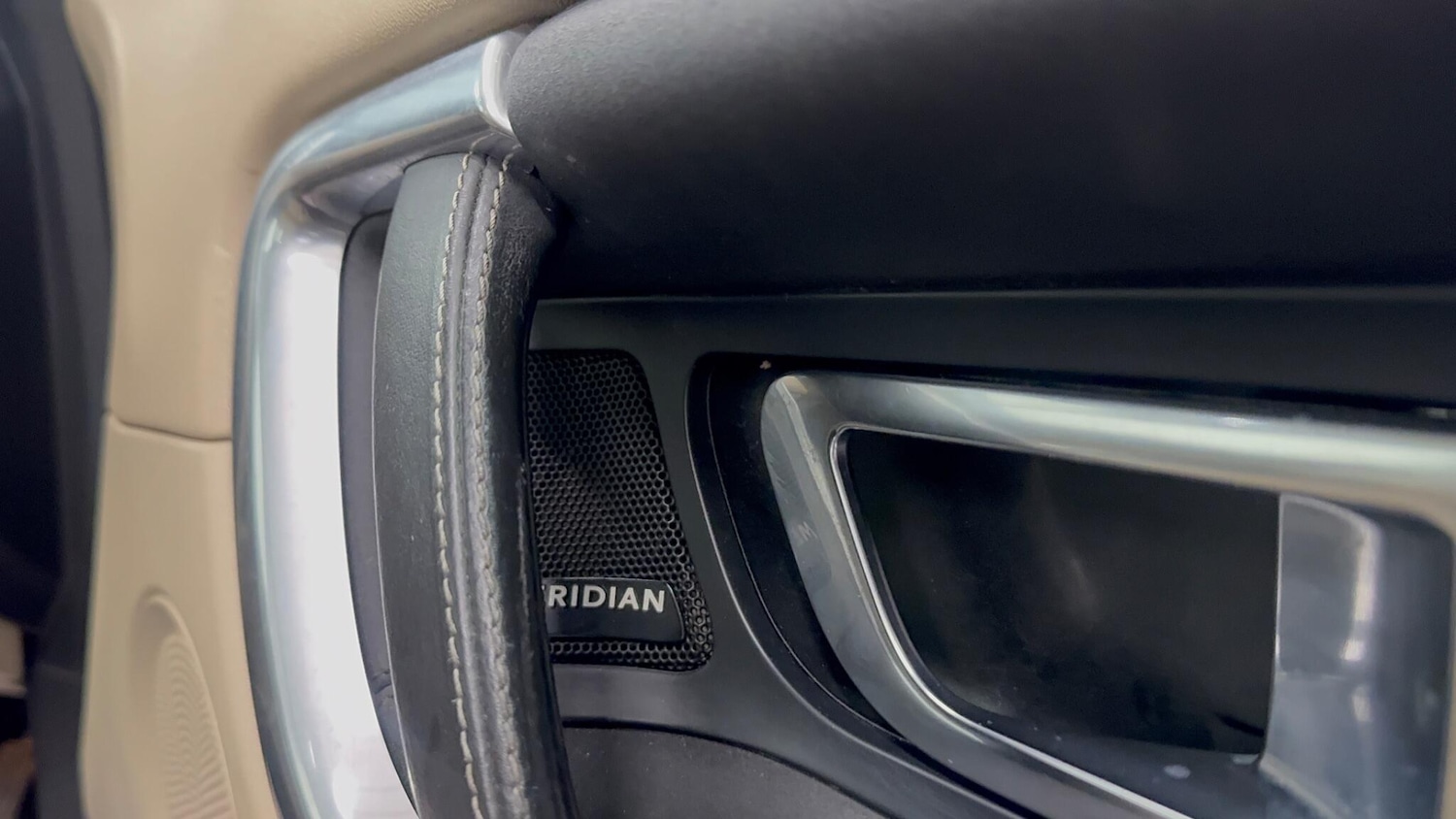 Used Land Rover Discovery Sport 2017 for sale - 76608104: Photo 32