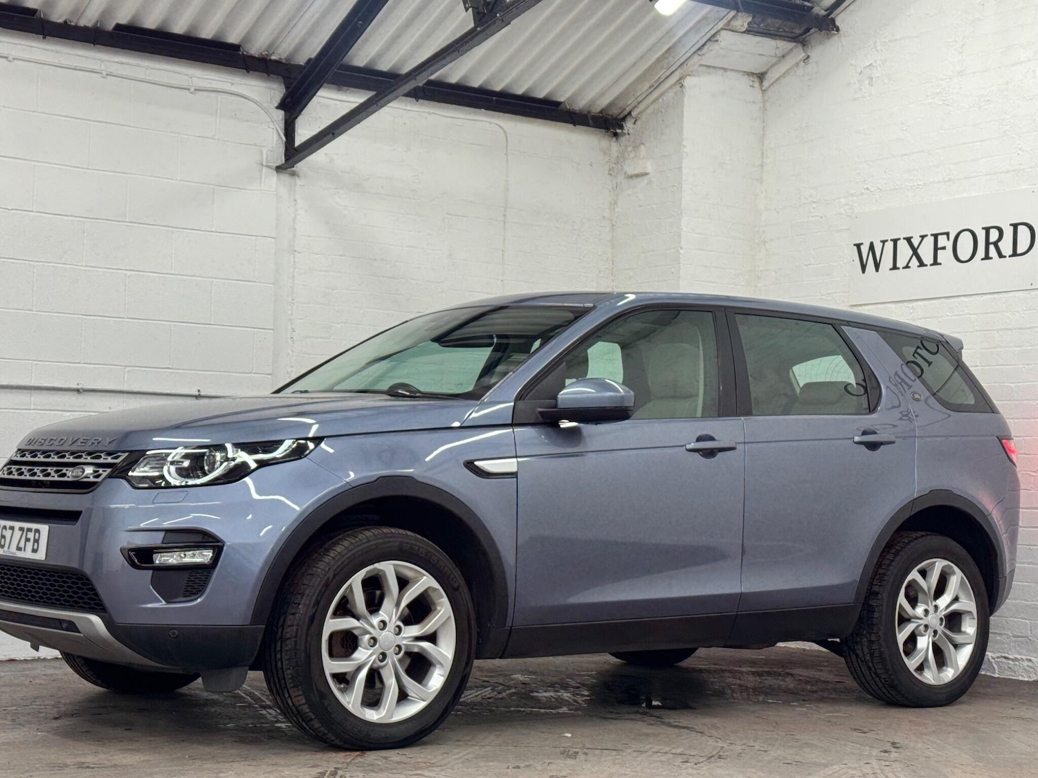 Used Land Rover Discovery Sport 2017 for sale - 76608104: Photo 39