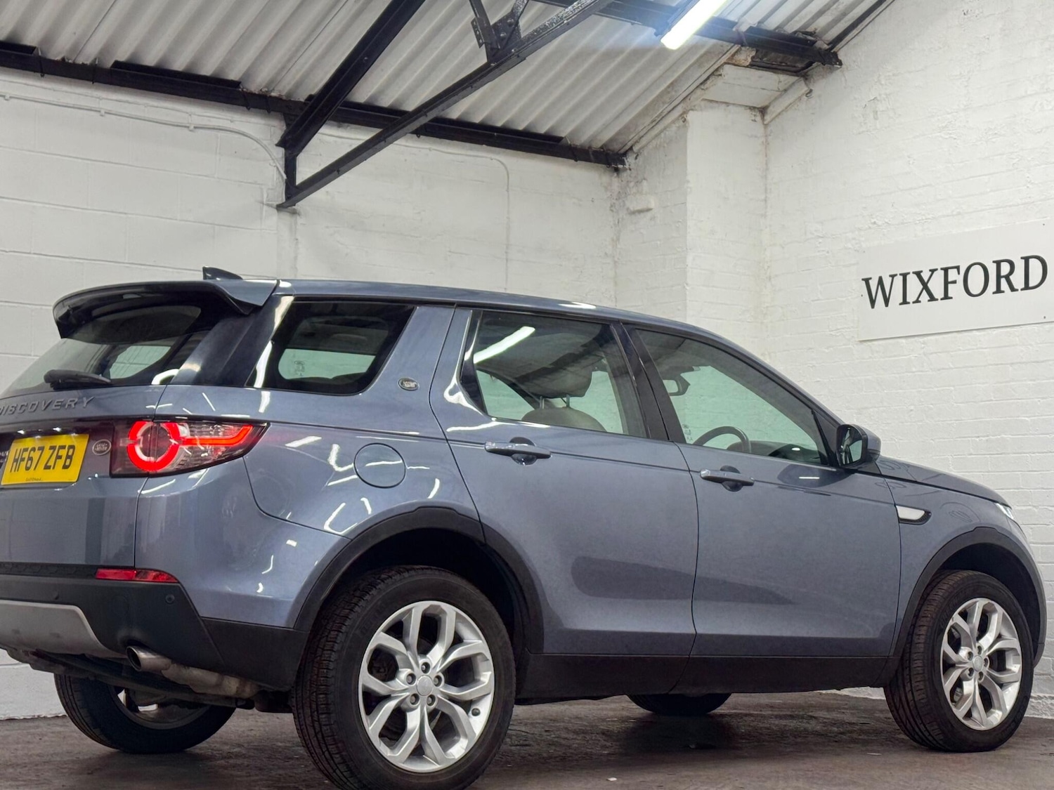 Used Land Rover Discovery Sport 2017 for sale - 76608104: Photo 41