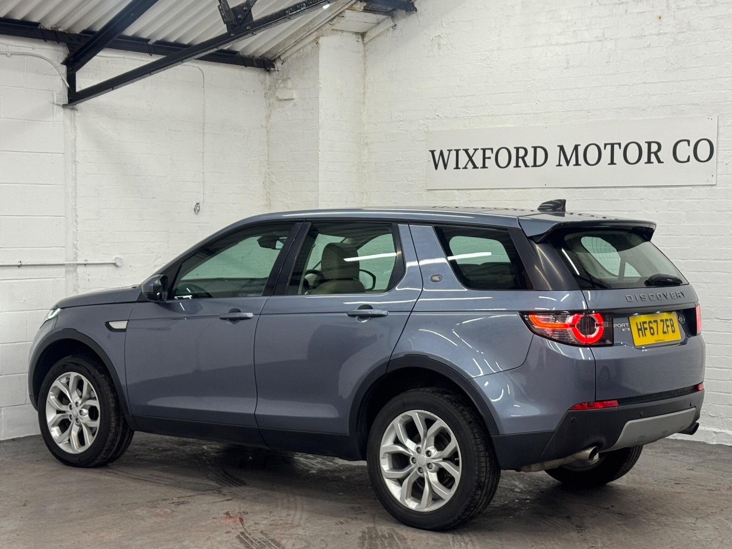 Used Land Rover Discovery Sport 2017 for sale - 76608104: Photo 7