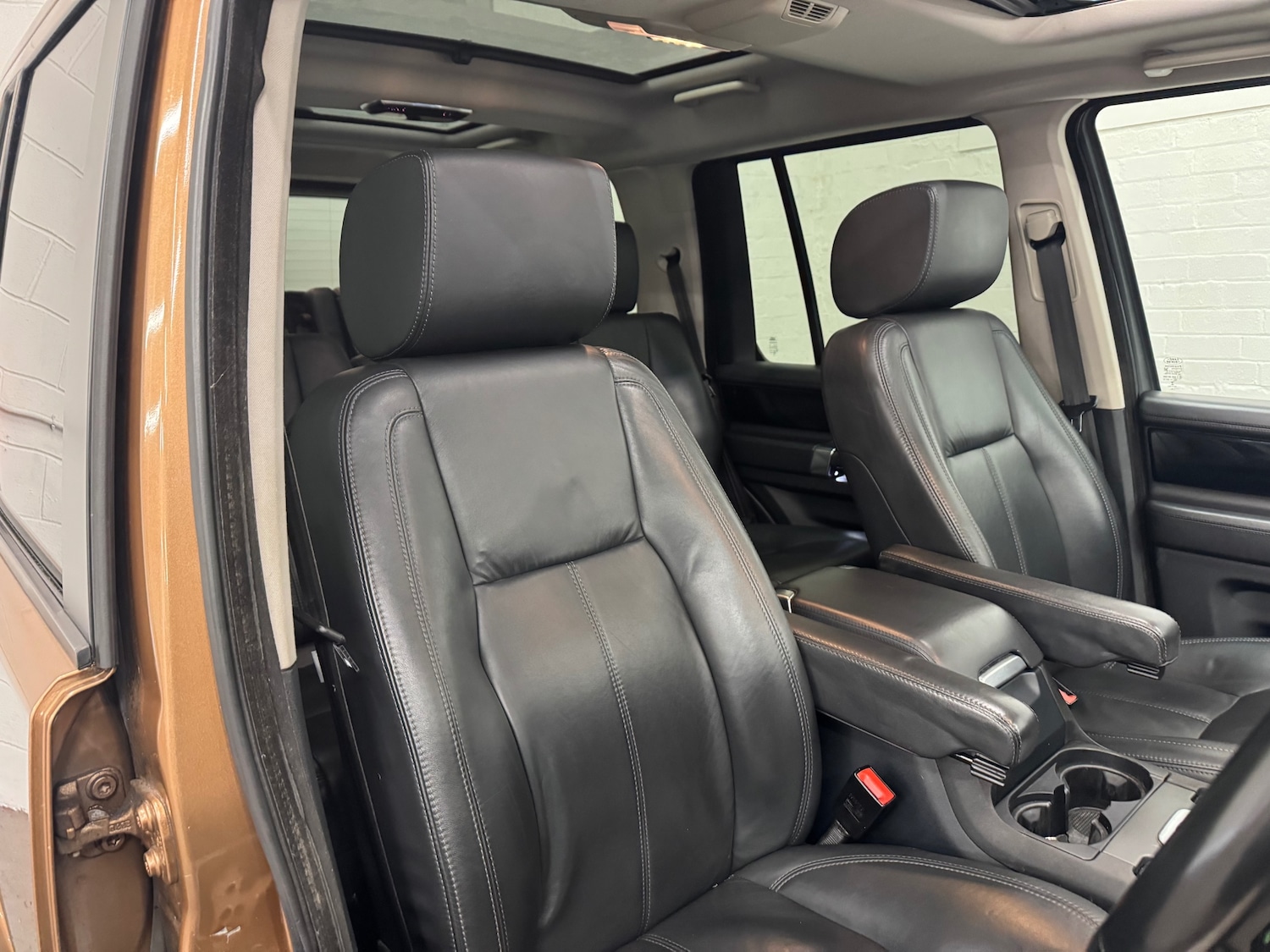 Used Land Rover Discovery 2016 for sale - 77136637: Photo 19