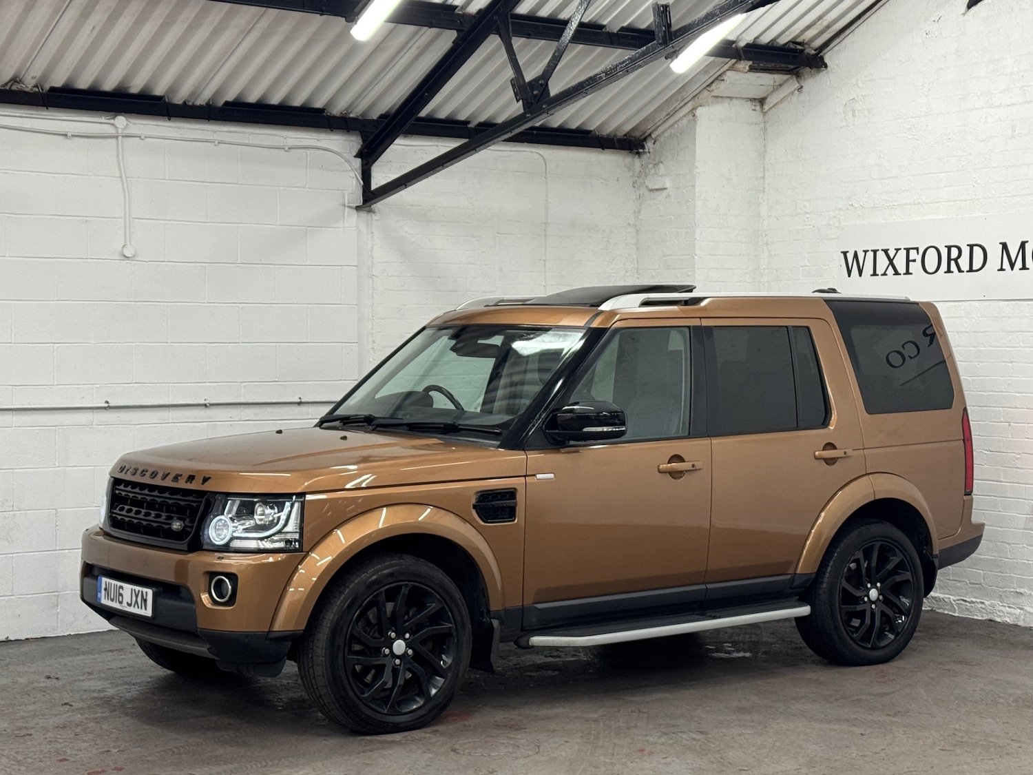 Used Land Rover Discovery 2016 for sale - 77136637: Photo 2