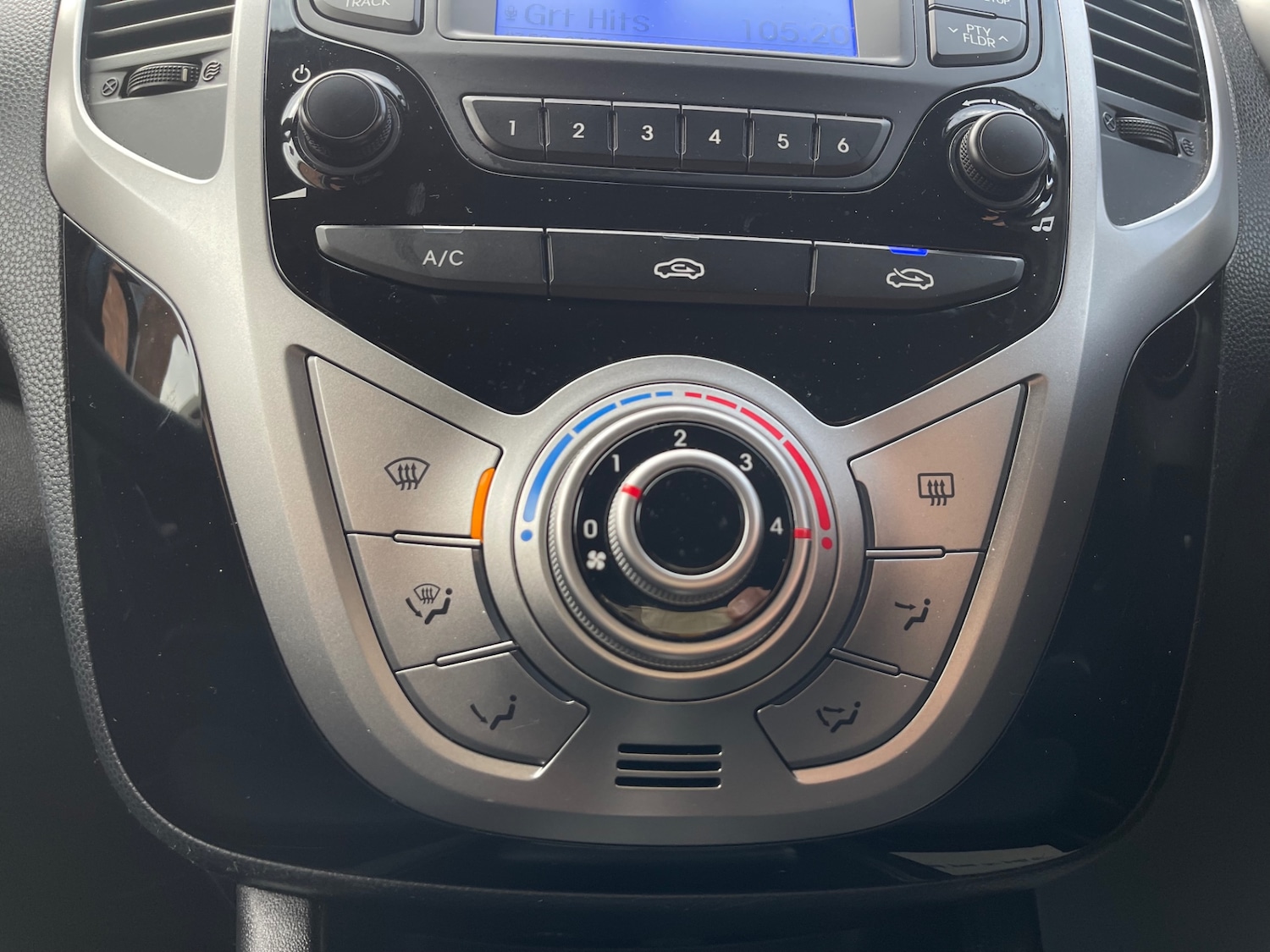 Used Hyundai Ix20 2011 for sale - 77168119: Photo 24