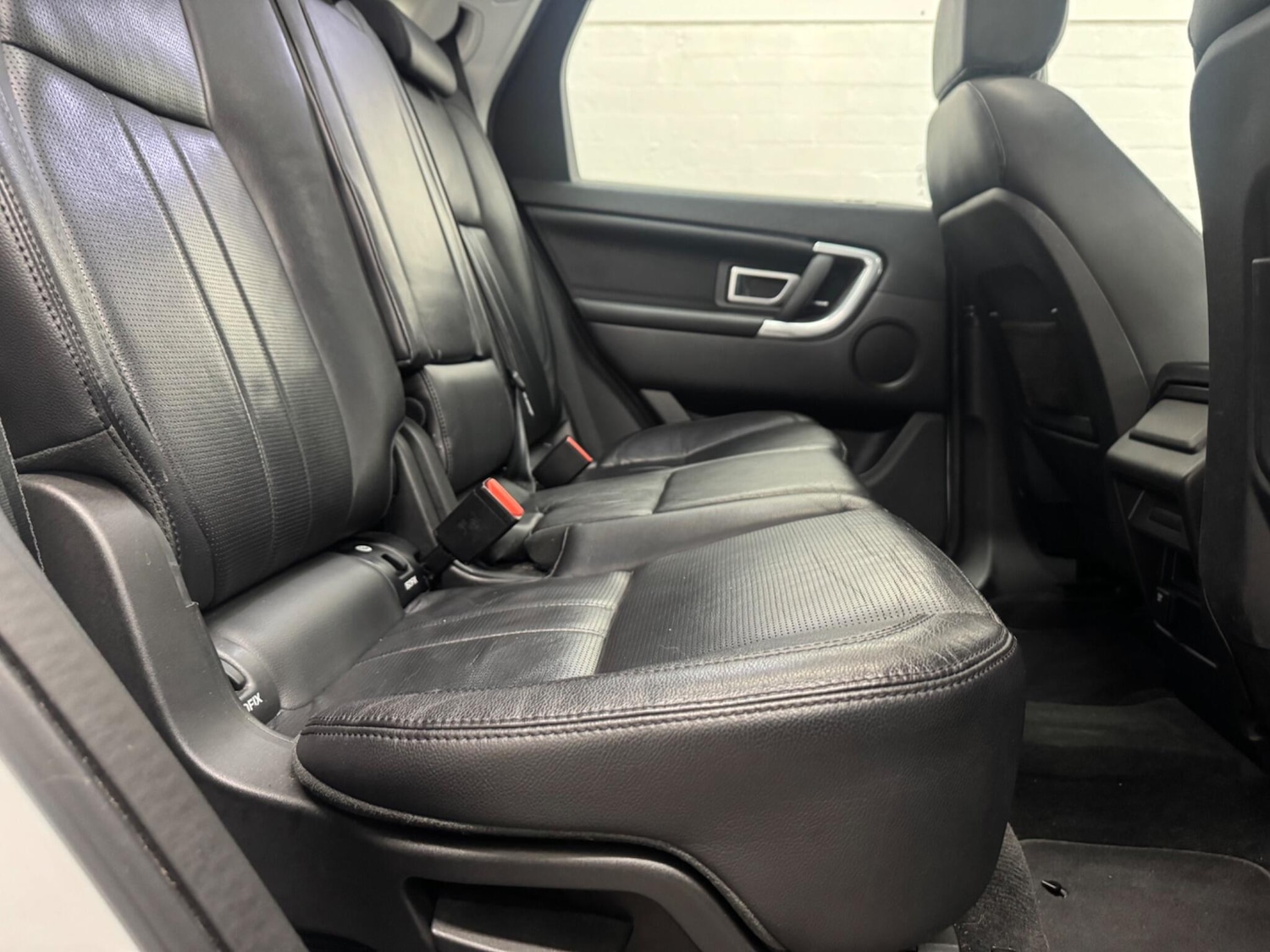 Used Land Rover Discovery Sport 2017 for sale - 76671714: Photo 15