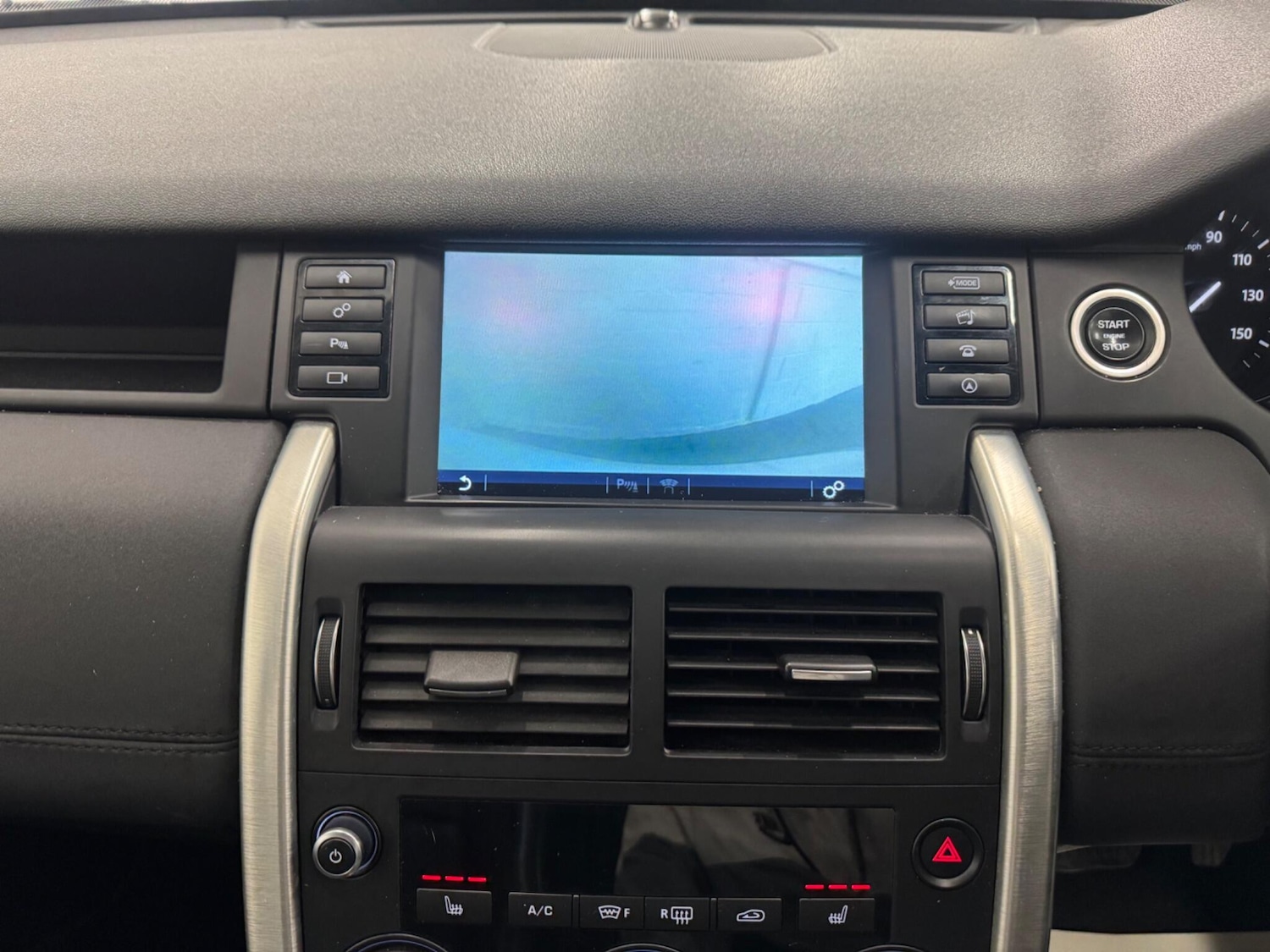 Used Land Rover Discovery Sport 2017 for sale - 76671714: Photo 24