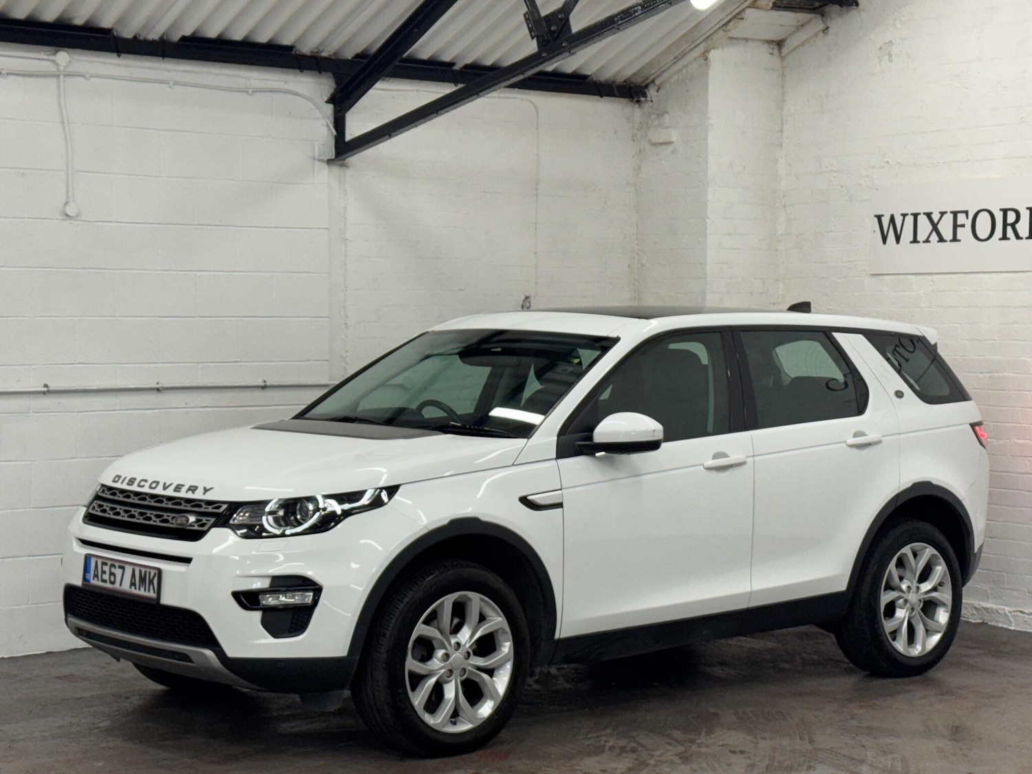 Used Land Rover Discovery Sport 2017 for sale - 76671714: Photo 5