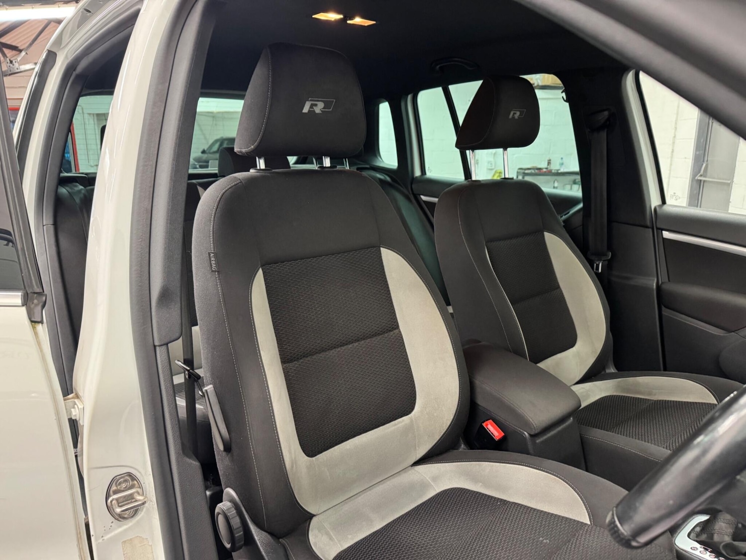 Used Volkswagen Tiguan 2015 for sale - 76276037: Photo 14