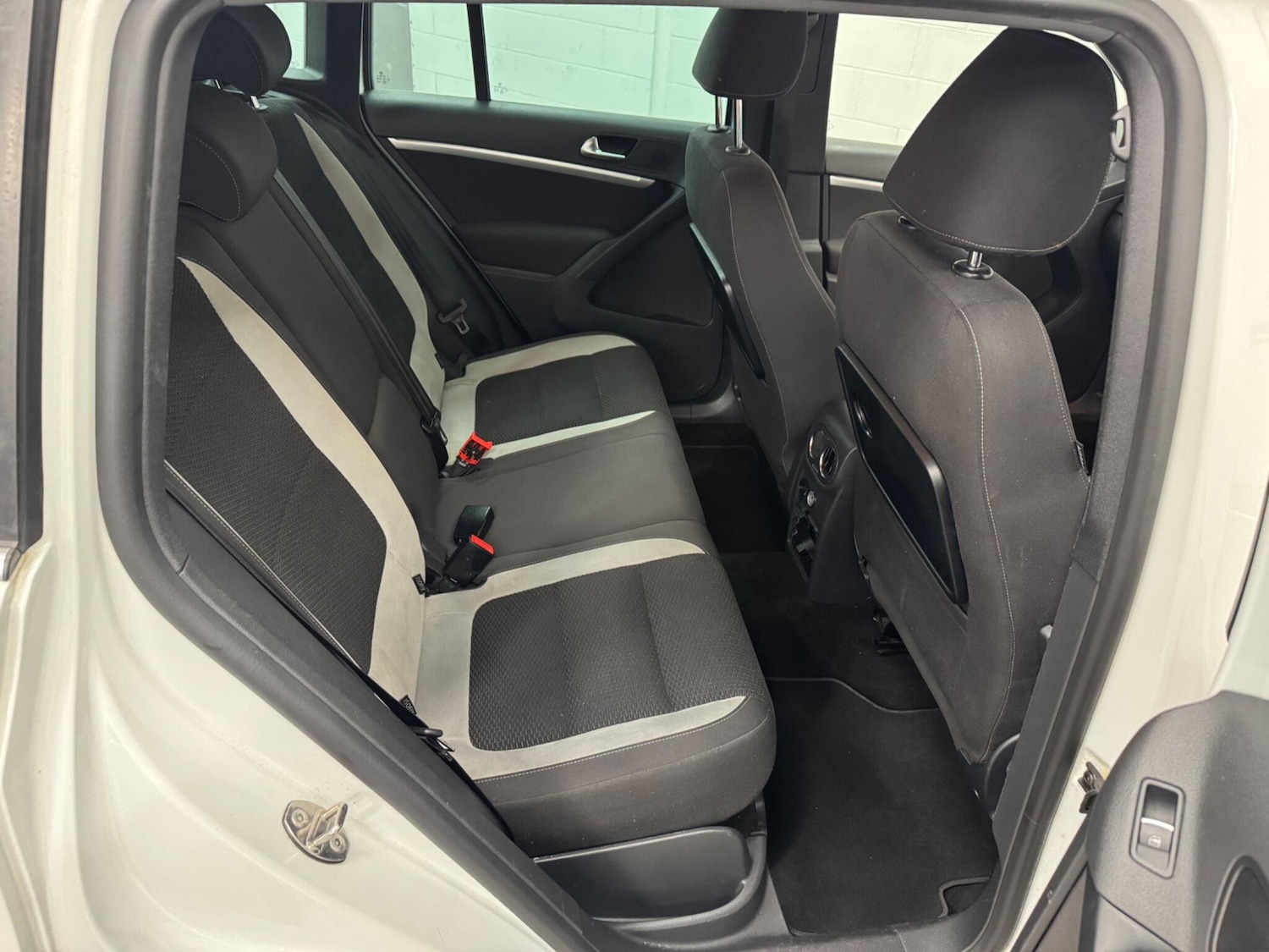 Used Volkswagen Tiguan 2015 for sale - 76276037: Photo 15