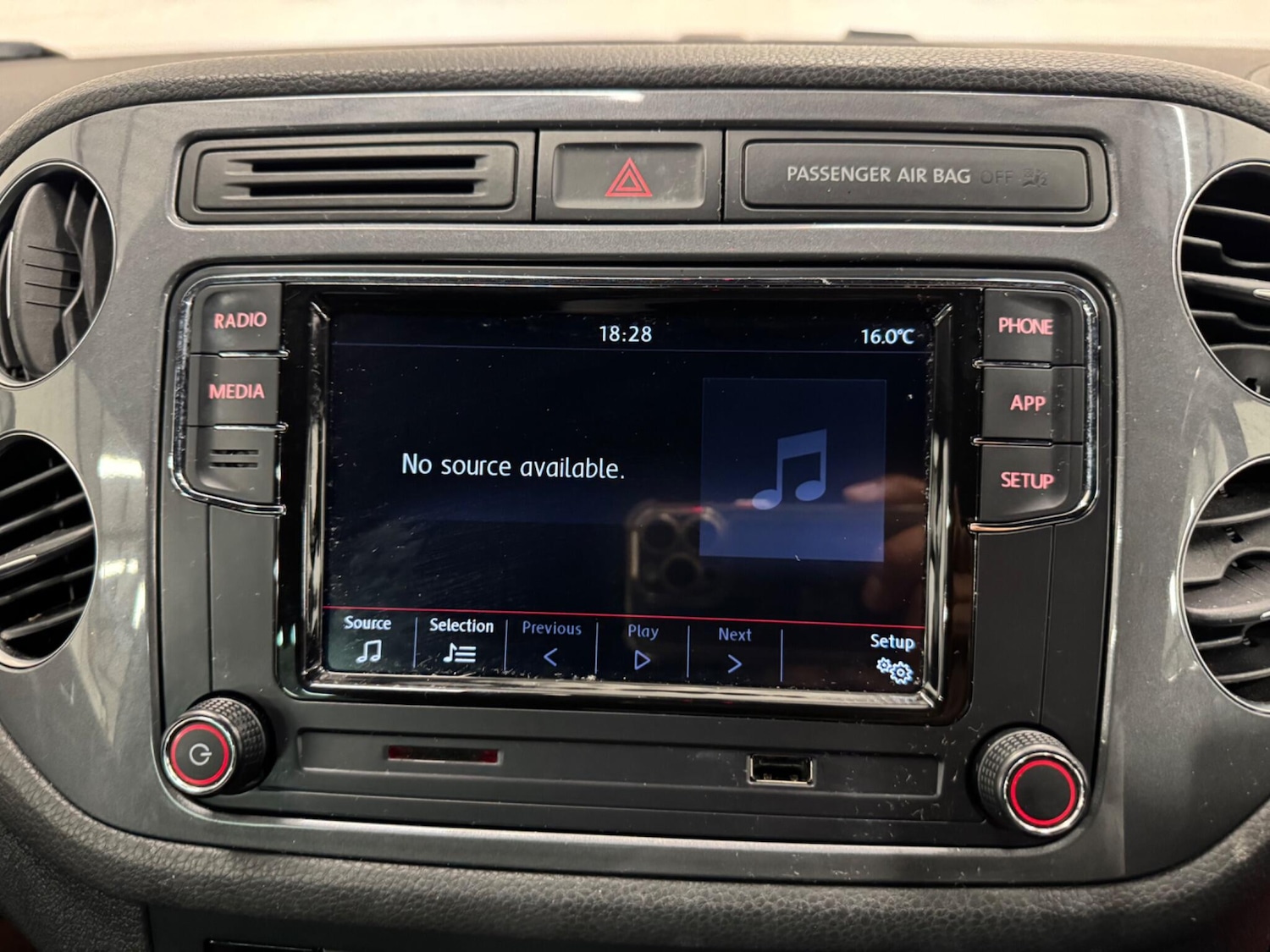 Used Volkswagen Tiguan 2015 for sale - 76276037: Photo 22