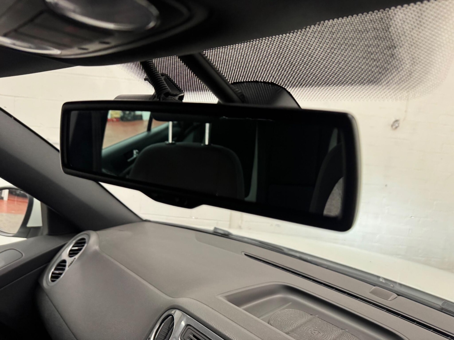 Used Volkswagen Tiguan 2015 for sale - 76276037: Photo 28