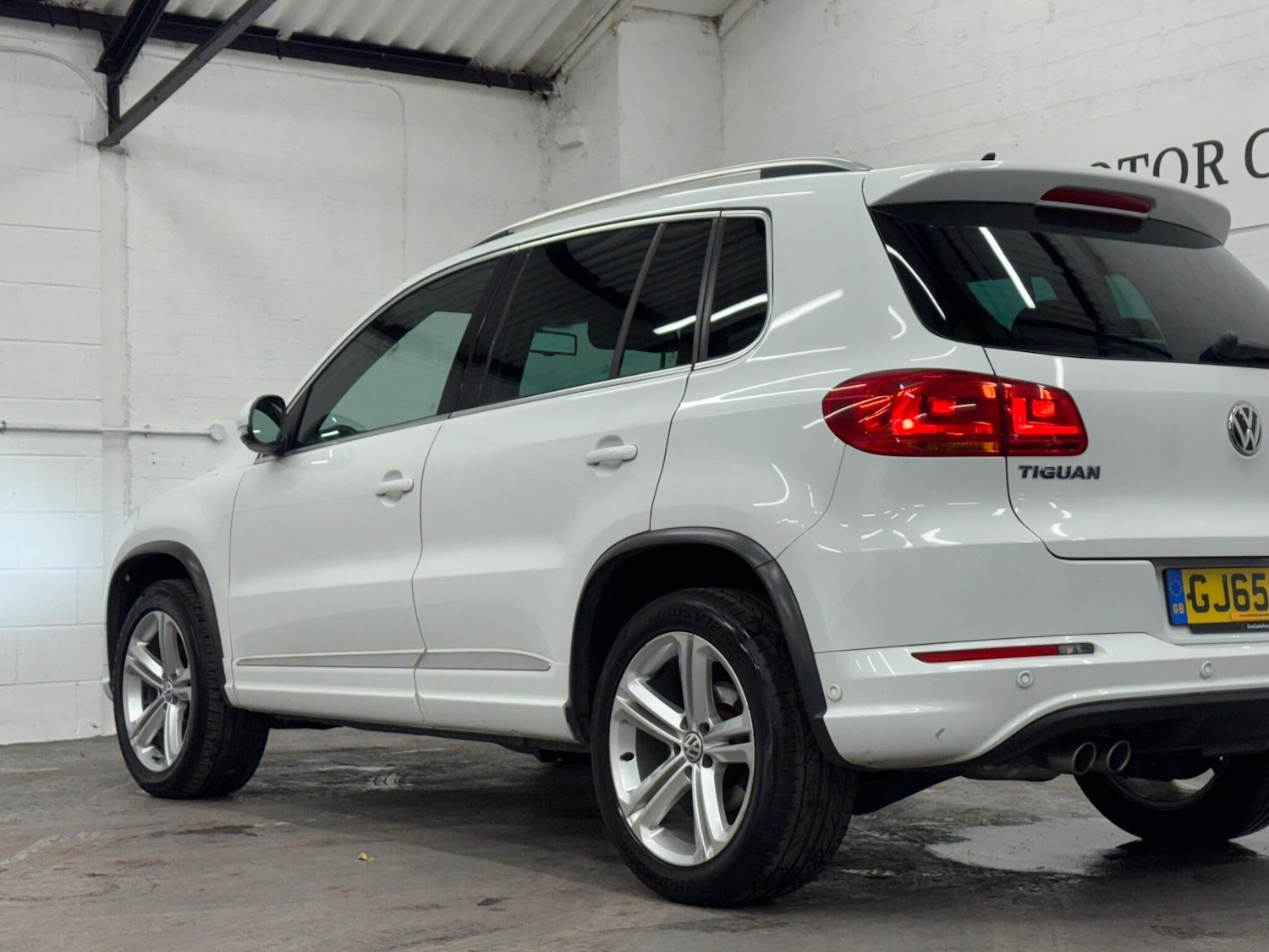 Used Volkswagen Tiguan 2015 for sale - 76276037: Photo 32